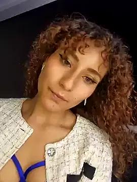 varenkaivanova_22 on StripChat