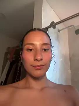 varenkaivanova_22 on StripChat
