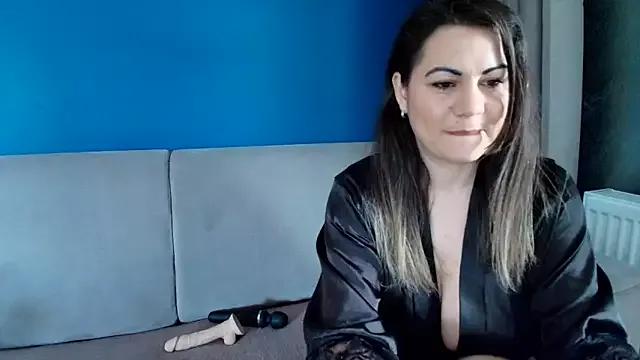 VixenVibesX on StripChat