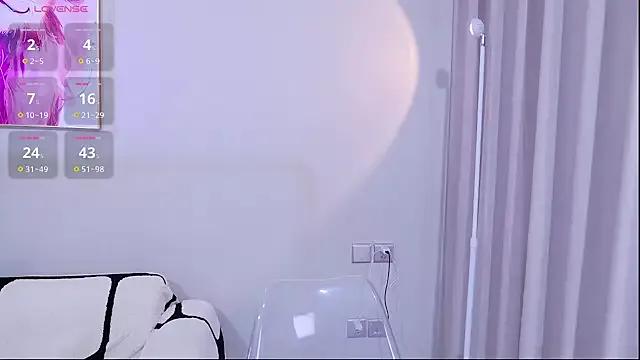 xiaoxi---n on StripChat