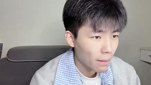 xiaoyang5200 — Freechat on StripChat