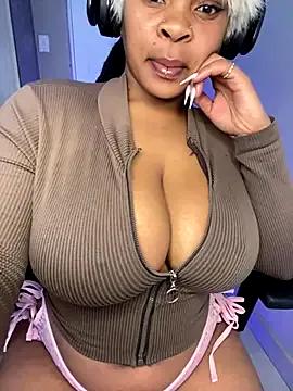 YellowHoneyDip on StripChat