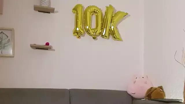 YuliethPetite on StripChat