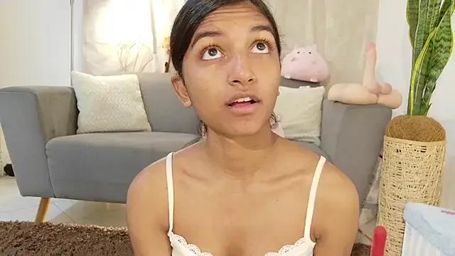 YuliethPetite on StripChat