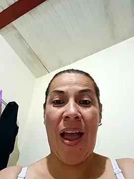 Zaralu_ on StripChat