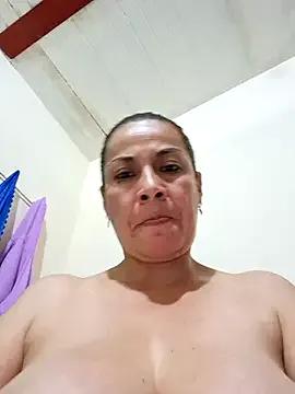 Zaralu_ on StripChat