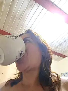 Zaralu_ on StripChat