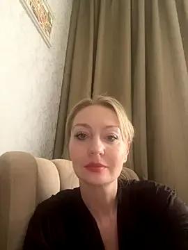 ZarinaSwift on StripChat