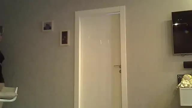 ZarinaSwift on StripChat