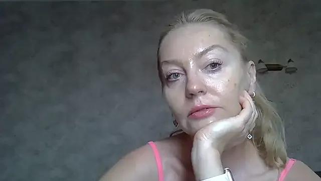 ZarinaSwift on StripChat