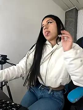 zoe_connor19 on StripChat