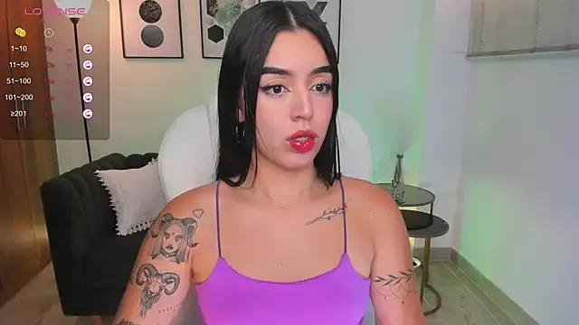 zoee_jackson on StripChat 